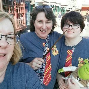 Meet your Posher, Leslie